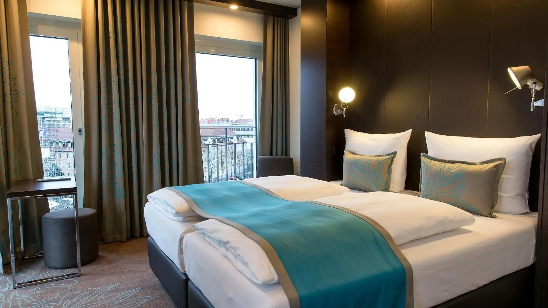 Motel One Muenchen-Olympia Gate 3*, מינכן