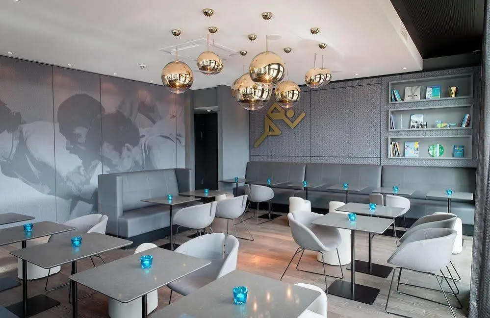 Motel One Muenchen-Olympia Gate 3*, מינכן גרמניה