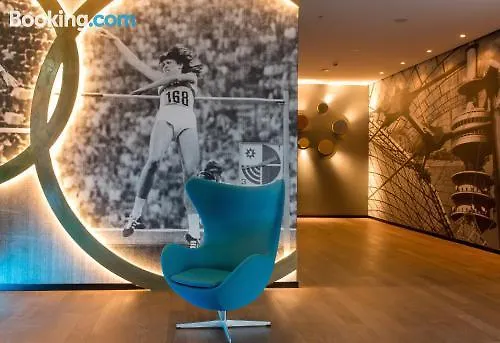 Motel One Muenchen-Olympia Gate מינכן